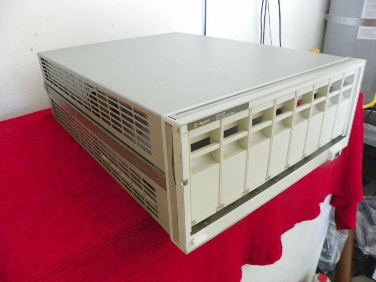 Hp Agilent 66000A 1200W 8-Slot DC Modular Power System Mainframe (many in stock) Hp Agilent 66000A 1200W 8-Slot DC Modular Power System Mainframe (many in stock)